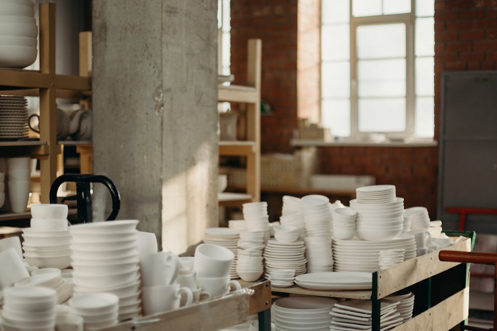 Ceramika artystyczna – wpływ na design wnętrz